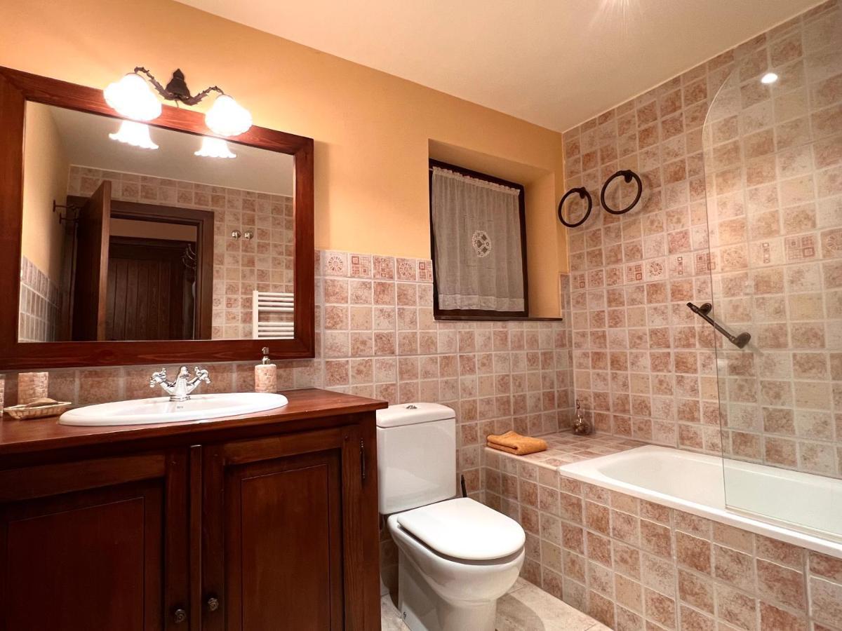 Apartament De La Vall Ferrera - L'Amfitriona Areu Extérieur photo