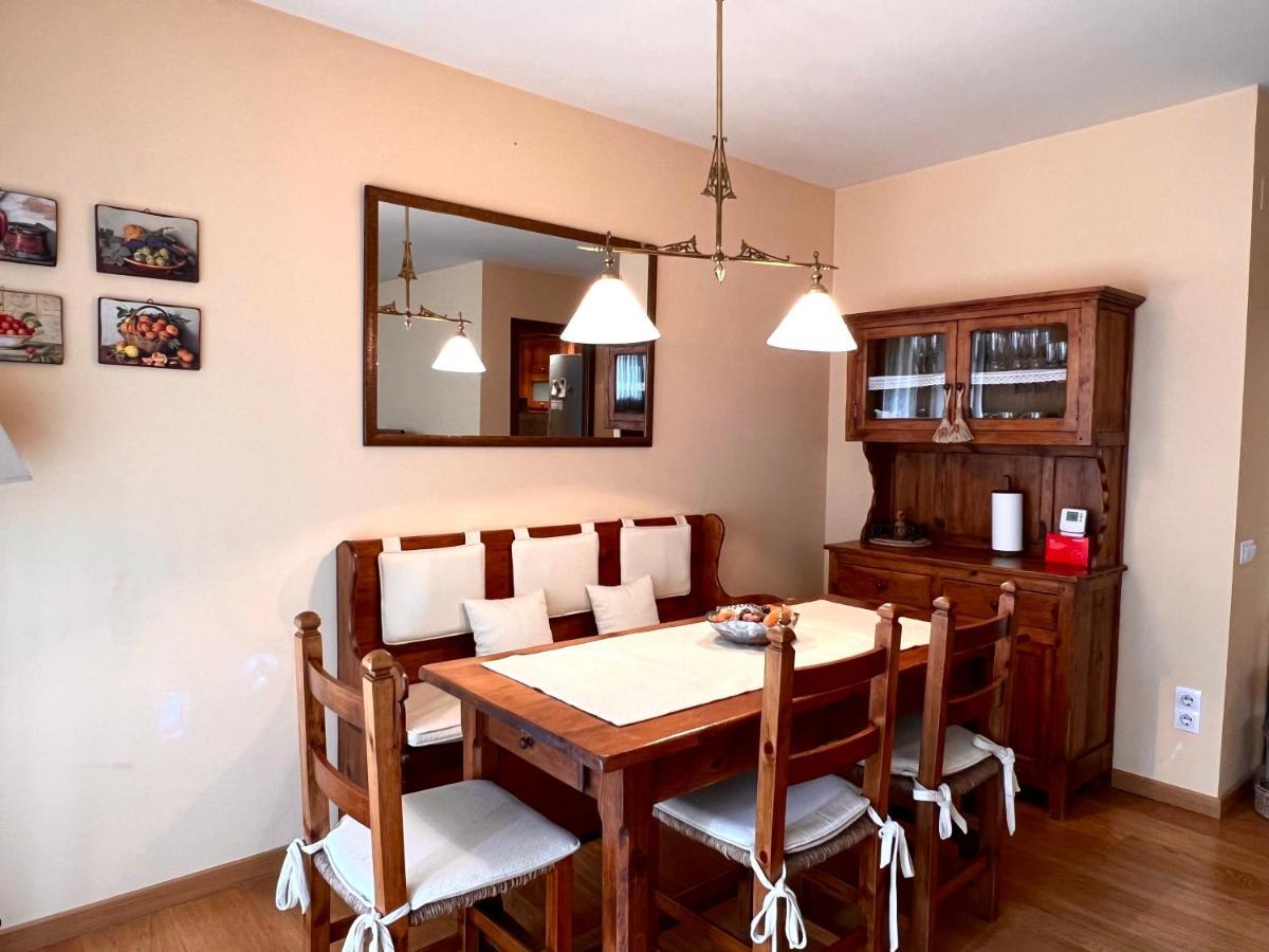 Apartament De La Vall Ferrera - L'Amfitriona Areu Extérieur photo
